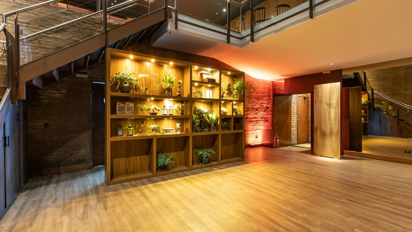 Decorating — finished interior